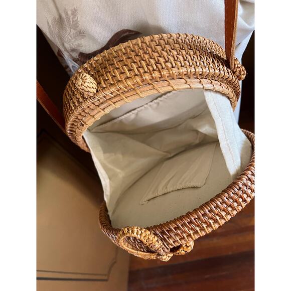 Round wicker bag, boho style - Picture 5 of 9